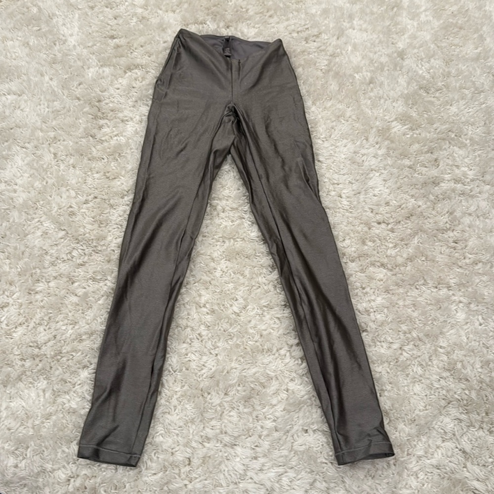 Skims shine leggings, worn once, like new